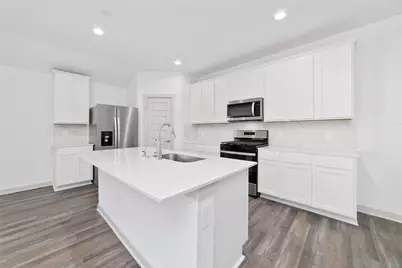 7010 Fleetwood Crescent Way, Richmond, TX 77407 - Photo 9