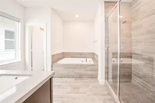 341 Eado Park Cir, Houston, TX 77020 - Photo 11