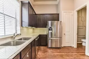 9642 Knight Rd, Houston, TX 77045 - Photo 17