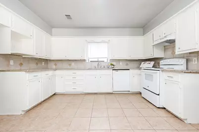 20027 Chipplegate Lane, Humble, TX 77338 - Photo 11