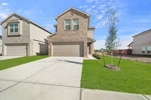 13434 Lucky Bill Ln, Houston, TX 77048 - Photo 1