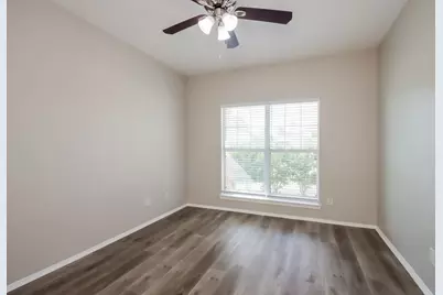 1089 Shadow Glenn Drive, Conroe, TX 77301 - Photo 13
