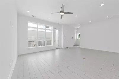 6106 Clarkson Lane #D, Houston, TX 77055 - Photo 11
