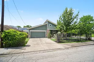 3413 Omega St, Houston, TX 77022 - Photo 11