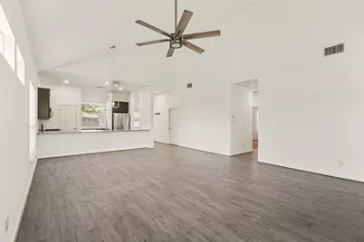 3413 Omega Street, Houston, TX 77022 - Photo 15