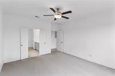 9818 Colonial Downs Drive, Mont Belvieu, TX 77523 - Photo 19