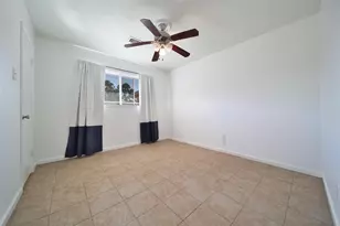 990 Redway Ln, Houston, TX 77062 - Photo 21