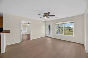 570 Stovall Dr, Palacios, TX 77465 - Photo 13
