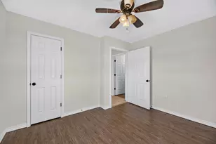 570 Stovall Dr, Palacios, TX 77465 - Photo 5