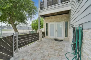1923 Bittercreek Dr, Houston, TX 77042 - Photo 33