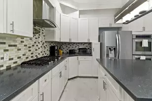 1923 Bittercreek Dr, Houston, TX 77042 - Photo 13