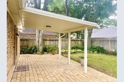 8910 Driftstone Drive, Spring, TX 77379 - Photo 15