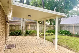 8910 Driftstone Dr, Spring, TX 77379 - Photo 15