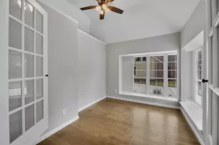 35 Cornerbrook Pl, The Woodlands, TX 77381 - Photo 7