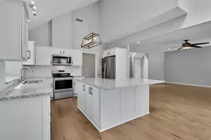 35 Cornerbrook Pl, The Woodlands, TX 77381 - Photo 17