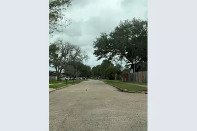 8315 Bee Meadow Lane, Houston, TX 77489 - Photo 5