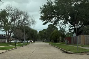 8315 Bee Meadow Ln, Houston, TX 77489 - Photo 5