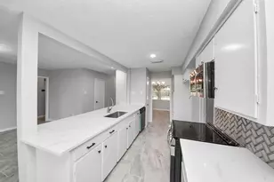 2405 Pickerton Dr, Deer Park, TX 77536 - Photo 19