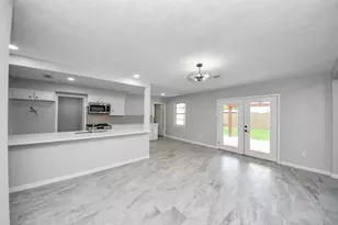 2405 Pickerton Dr, Deer Park, TX 77536 - Photo 25