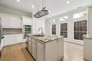 2518 Sheridan St, Houston, TX 77030 - Photo 9