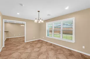 5611 Palm Cir, Galveston, TX 77551 - Photo 5