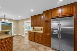 5611 Palm Cir, Galveston, TX 77551 - Photo 19