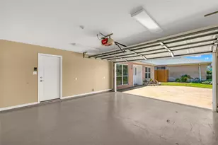 5611 Palm Cir, Galveston, TX 77551 - Photo 37