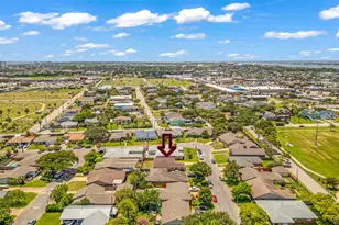 5611 Palm Cir, Galveston, TX 77551 - Photo 45