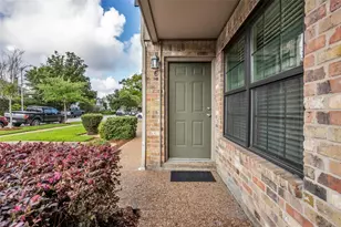 606 Marshall St, Houston, TX 77006 - Photo 3