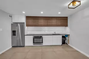 606 Marshall St, Houston, TX 77006 - Photo 11