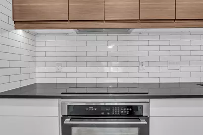 606 Marshall Street #B6, Houston, TX 77006 - Photo 13