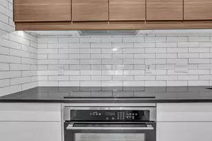 606 Marshall St, Houston, TX 77006 - Photo 13