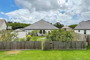 429 Twin Lakes Blvd W, West Columbia, TX 77486 - Photo 45