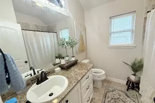 429 Twin Lakes Blvd W, West Columbia, TX 77486 - Photo 19