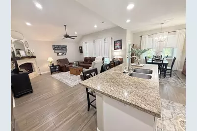 429 Twin Lakes Boulevard W, West Columbia, TX 77486 - Photo 15