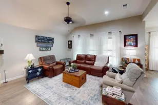 429 Twin Lakes Blvd W, West Columbia, TX 77486 - Photo 7