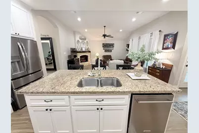 429 Twin Lakes Boulevard W, West Columbia, TX 77486 - Photo 13