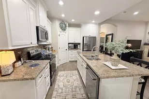 429 Twin Lakes Blvd W, West Columbia, TX 77486 - Photo 13