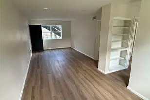 8806 Ilona Ln, Houston, TX 77025 - Photo 17