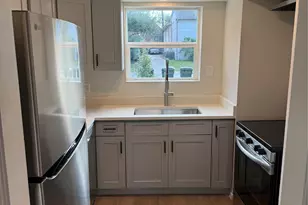 8806 Ilona Ln, Houston, TX 77025 - Photo 9