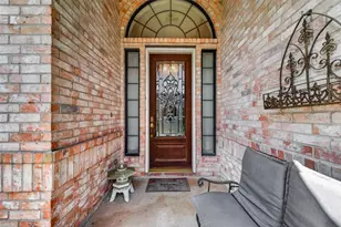 4607 Lake Village Dr, Weston Lakes, TX 77441 - Photo 3