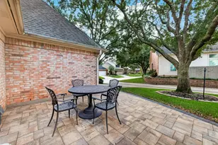 4607 Lake Village Dr, Weston Lakes, TX 77441 - Photo 31