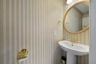 1930 Brimberry St, Houston, TX 77018 - Photo 17