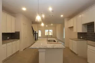 821 Vlg Brk Dr, Willis, TX 77378 - Photo 3