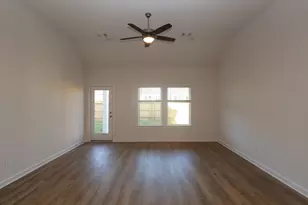 821 Vlg Brk Dr, Willis, TX 77378 - Photo 5