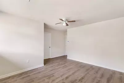 1158 Cottage Oak Lane, Houston, TX 77091 - Photo 11