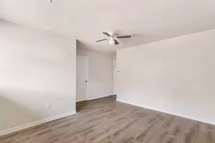 1158 Cottage Oak Ln, Houston, TX 77091 - Photo 11