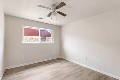 1158 Cottage Oak Lane, Houston, TX 77091 - Photo 9