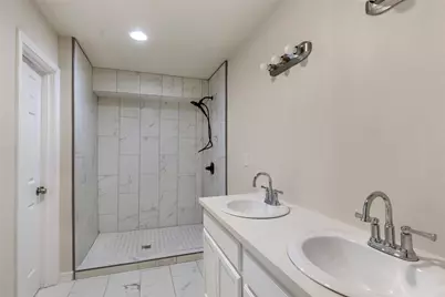 1158 Cottage Oak Lane, Houston, TX 77091 - Photo 11