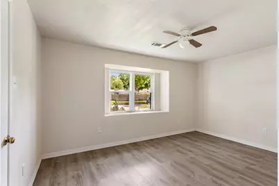 1158 Cottage Oak Lane, Houston, TX 77091 - Photo 7